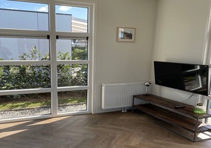 Modern chalet with a dishwasher in Lathum
