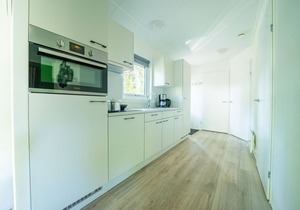 Modern chalet with dishwasher