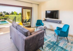 Modern countryside aspect-short drive to Carvoeiro