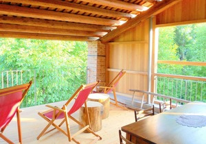 Modern Farmhouse in Pagnano Italy near Forest