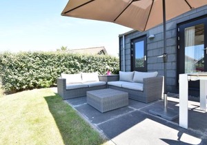Modern Holiday Home in Kattendijke with a Garden
