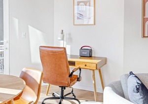 Modern SLU 1BR w/ Gym & Lounge, close to Space Needle, by Blueground