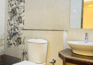 Monarch Suites