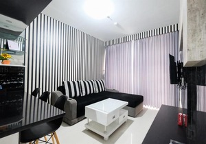 Monochrome 1BR Lexington Apartment By Travelio