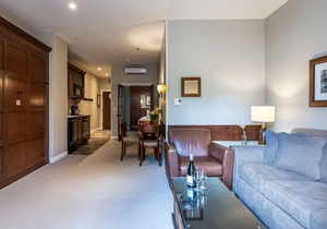 Mont-Tremblant - Château Beauvallon - One Bedroom Suite- Free resort shuttle!