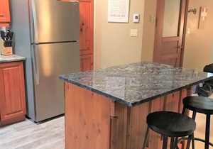 Mountainside Mont Tremblant Resort Condo - Pool in the summer and AC