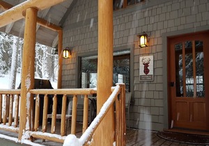 Mowat Cabin - Miska Haven - Serenity on the Shuswap River in North Okanagan