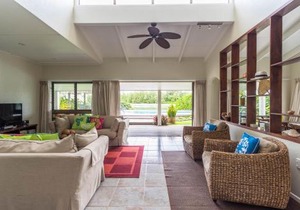 Muri Beach Villa