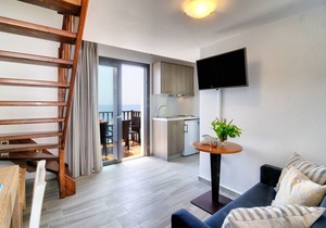 Myrtos Mare Suites - Seafront Maisonette