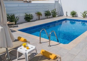 Narcissos Bay View Villa