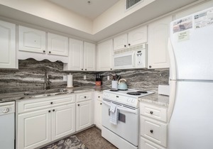 Nature's Landing A102 Budget Rates Downtown Unit