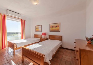 Near Salgados Beach and Golf Course, Private Pool