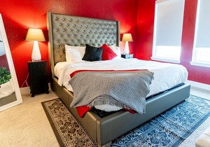 Near the Lake, Cozy King Bed w/ Pool/TV/W/D - A
