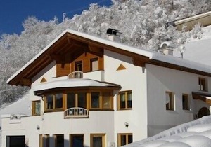 new and modern holiday flat in Kauns