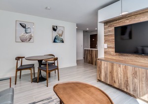 NEW - Luxury 2 bedroom in Downtown Vancouver