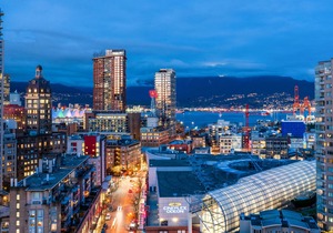 New!! Promotion!!3br/2ba Ocean/Mountain/Street View Downtown Vancouver with Pool