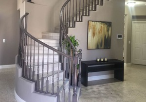 Newly Remodeled Home minutes away from strip