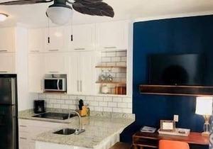 Newly renovated first floor studio walking distance to the beach