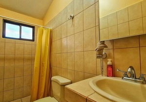 Newly updated 2bd 2ba condo meters from the beach!