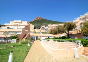 Nice 51 M² With Terrace Pool And Sea View