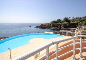 Nice 51 M² With Terrace Pool And Sea View