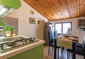 Nice apartment in Pula with WiFi