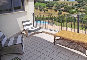 Nice apartment with hot tub, WIFI, private pool, TV, terrace, pets allowed and parking