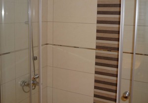 Nice ground floor apartment on beautiful pool