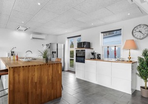 Nice home in Allinge with kitchen