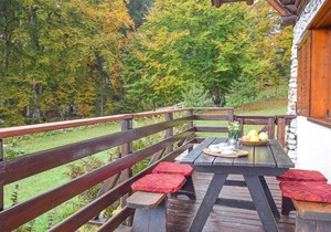 Nice home in Lamon (BL) w/ 3 Bedrooms