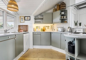 Nice home in øster assels with sauna