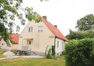 Nice Home In Tomelilla With Kitchen