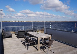 Nice ship in Aalsmeer with kitchen