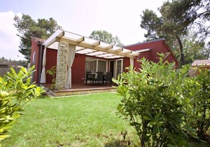 Nice traditional villa with a terrace and WiFi 2km from Umag