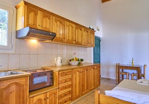 Nikos Kalamaki Corfu Studio 3