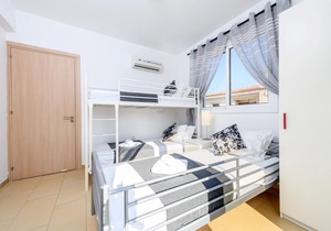 Nissi Gardens Villa - 3 bedroom sunny villa with beautiful garden
