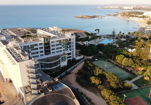 Nissiblu Beach Resort