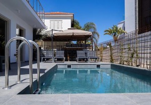 No.7 Athena Beach Villa, Pernera