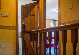No 8 Old Manor Ballynahinch - sleeps 4 guests in 2 bedrooms