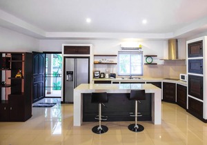 Noksawan Spacious villa private bungalow