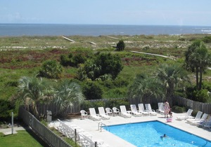 Ocean Front Adorable Condo!