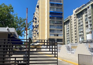 Ocean View with Balcony & Solar Generator Isla Verde nLOCATION-LOCATION-LOCATION