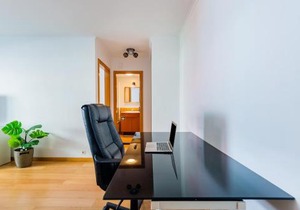 Olaias Flat (with Free Parking)