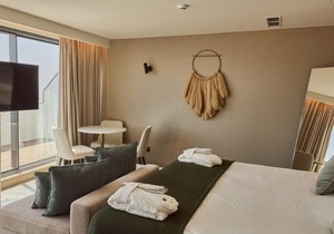 Omid Saldanha Hotel