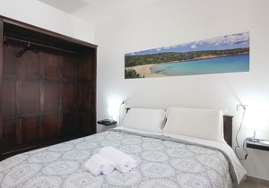 On the beautiful island of La Maddalena, off the northeast coast of Sardinia, these apartments IGS03