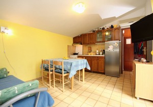 One bedroom apartment near beach Rastići, Čiovo (A-8619-c)