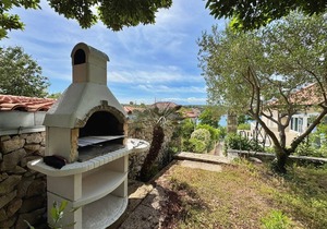 One bedroom apartment near beach Šilo, Krk (A-18704-b)