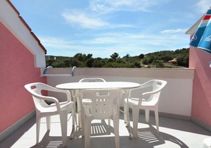 One bedroom apartment near beach Artatore, Lošinj (A-8023-b)