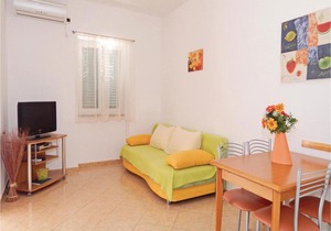 One-Bedroom Apartment in Simuni