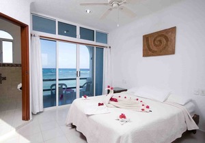 One Bedroom Apartment On the Beach